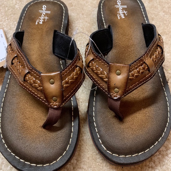 Clarks Shoes - Clark’s Collection Flip Flops Size 7 Clarks Shoes - Clark’s Collection Flip Flops Size 7